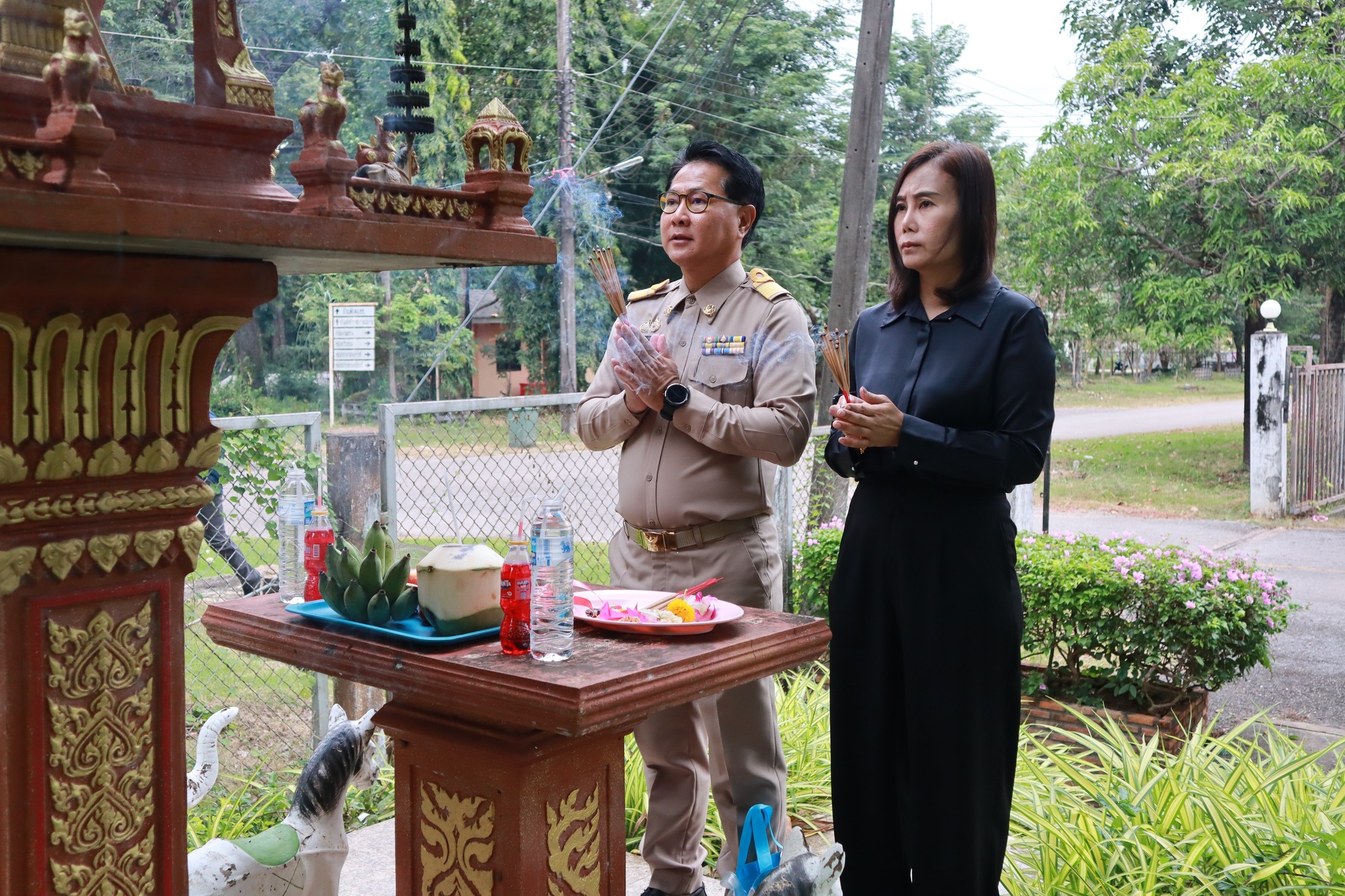 คณะผู้บริหารแขวงฯ สกลนครที่ 2 (สว่างแดนดิน) พร้อมด้วยเจ้าหน้าที่ในสังกัด ให้การต้อนรับและแสดงความยินดี "นายภูวสิษฏ์ เชื่อมชัย